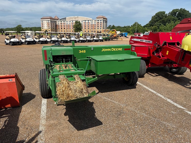 john-deere-348-image-6