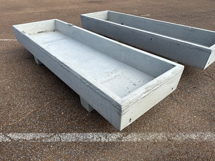 #9488-•-3x10-concrete-feed-trough-image-2