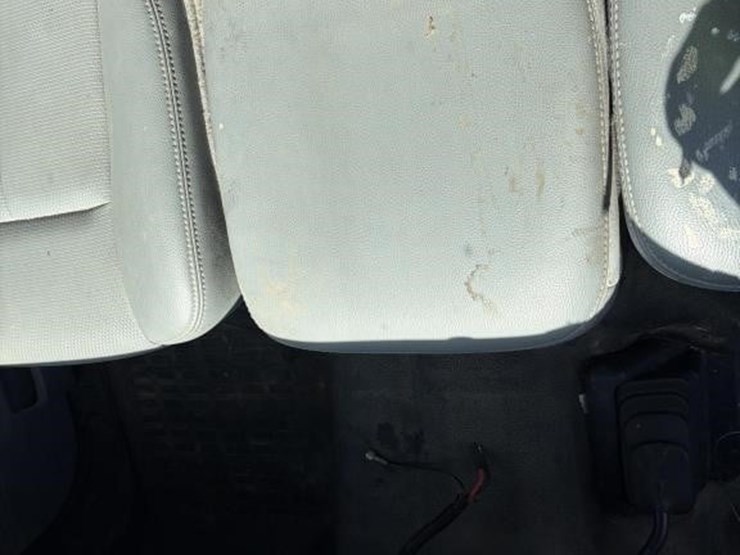 2011-ford-f250-image-18
