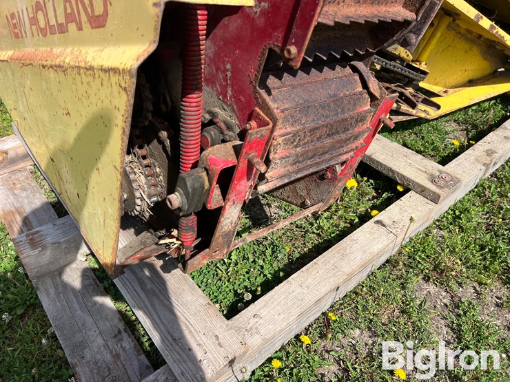 new-holland-707-image-10