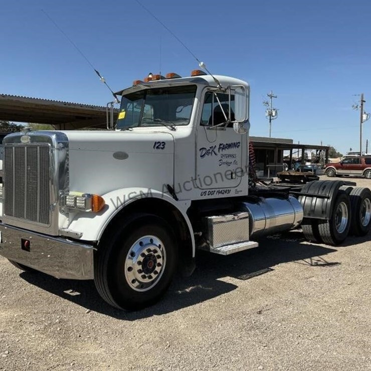 2000 PETERBILT 379