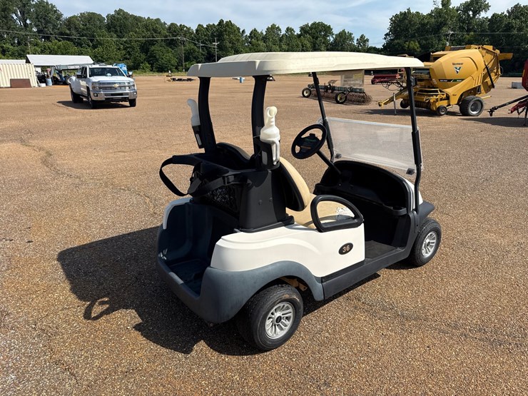 #9453-•-2021-club-car-precedent-w/charger-image-6
