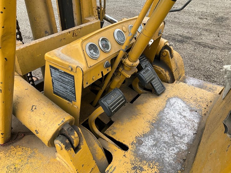 1977-clark-c500y80-image-23