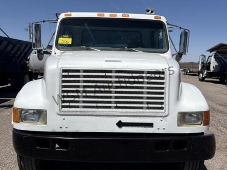 2000-international-4700-image-2