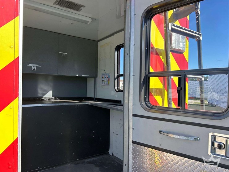 1997-centennial-body-35ft.-fire-rescue-mobile-command-center-trailer-image-9