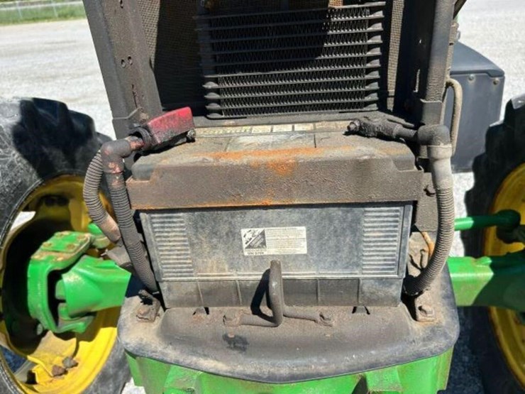 2016-john-deere-5085e-image-23