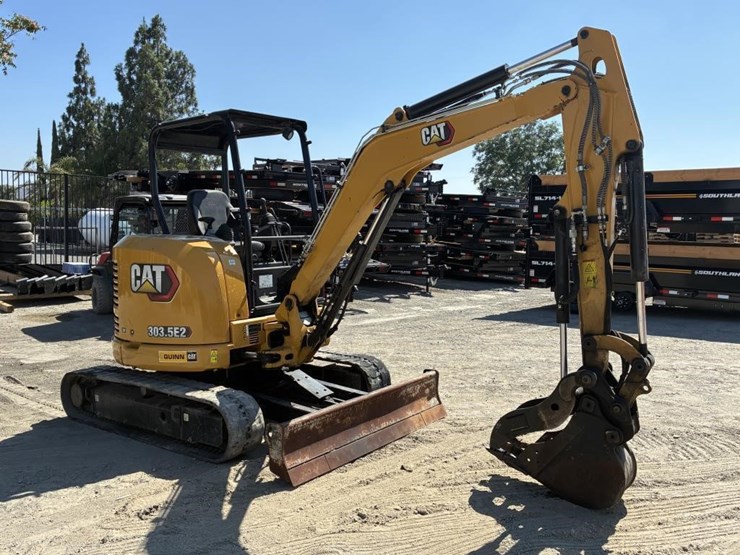 2020-caterpillar-303.5-image-2
