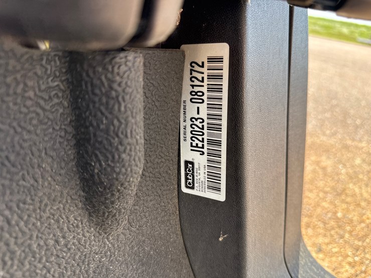 #9451-•-2021-club-car-precedent-w/charger-image-11
