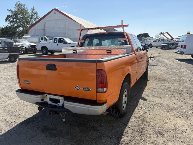 2000-ford-f150-xl-image-3