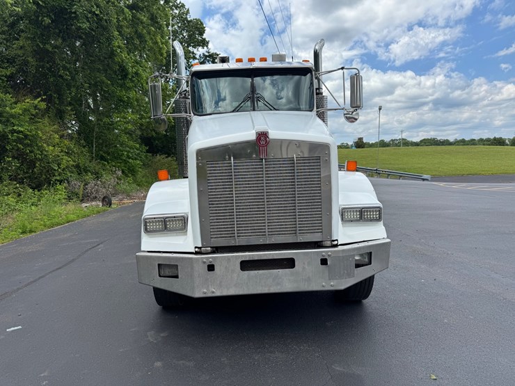 2007-kenworth-t800-image-2