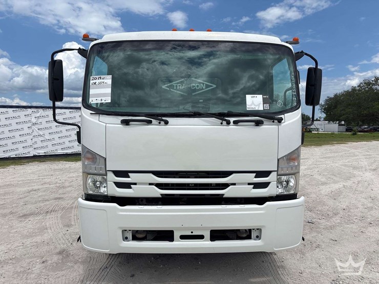 2019-isuzu-ftr-image-54
