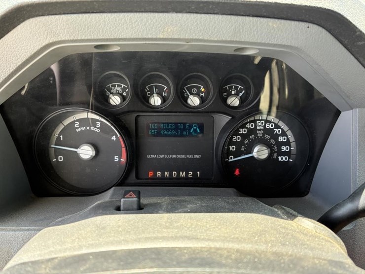 2011-ford-f550-image-22