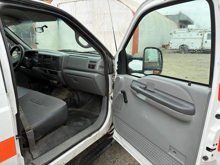 2002-ford-f350-image-12