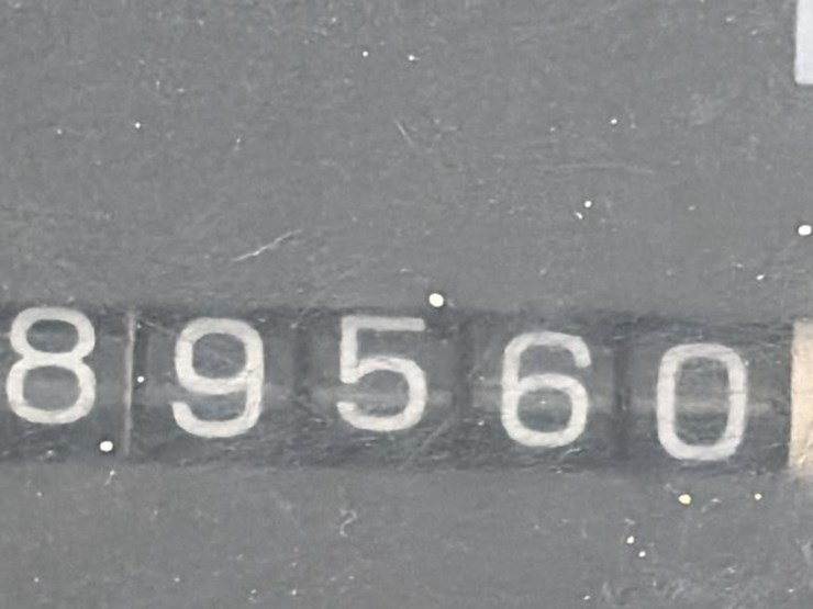2000-chevrolet-silverado-2500-image-17