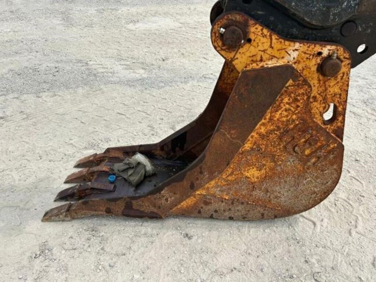2014-deere-85g-image-56