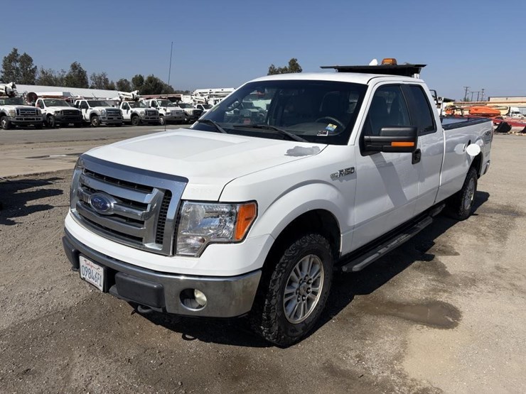 2011-ford-f150-xlt-image-1