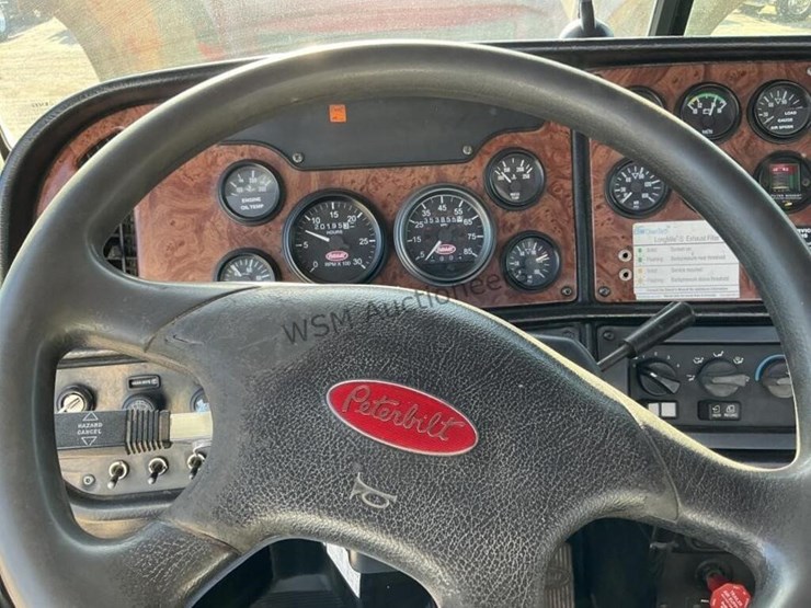 2004-peterbilt-378-image-17