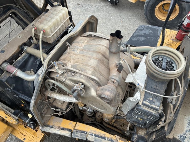 2016-caterpillar-950m-image-37
