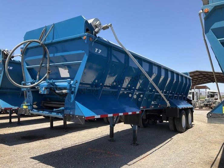 2012-versa-v-bottom-spreader-trailer-image-1