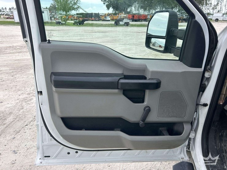 2019-ford-f250-image-14