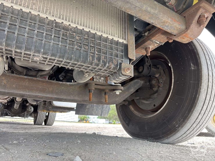 2019-isuzu-ftr-image-43