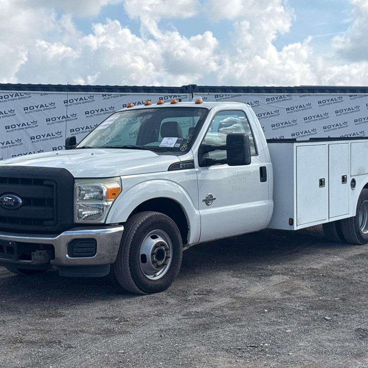 2015 FORD F350