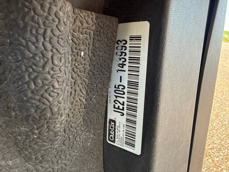 #9459-•-2021-club-car-precendent-w/charger-image-8