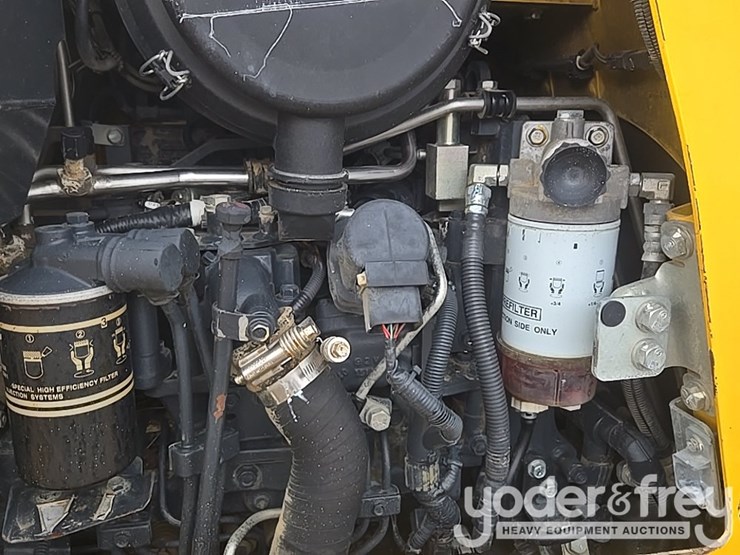 2021-komatsu-d39px-24-image-33