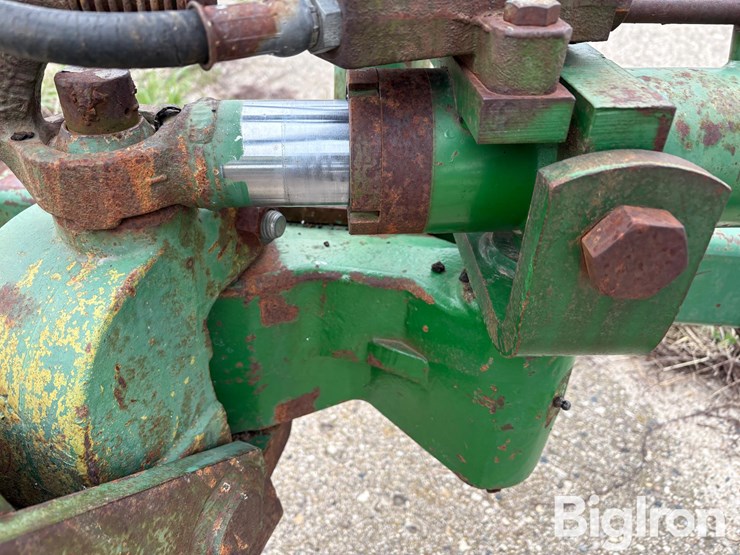 john-deere-2700-image-15