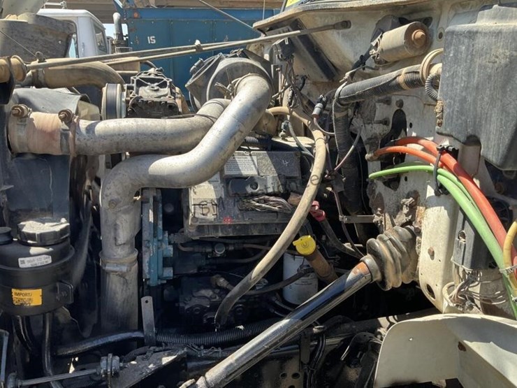 2000-international-4900-image-16