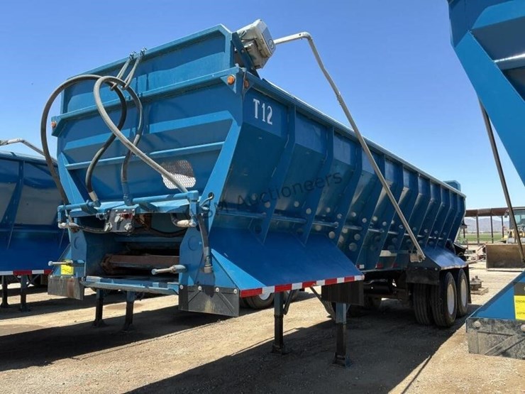 2014-versa-v-bottom-spreader-trailer-image-1