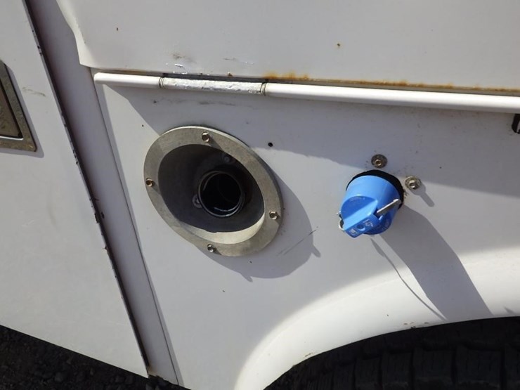 2014-ford-f250-image-30