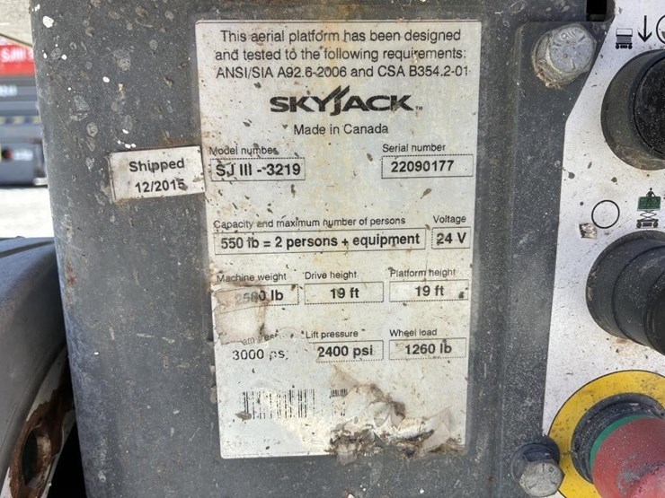 2004-skyjack-sjiii3219-image-17