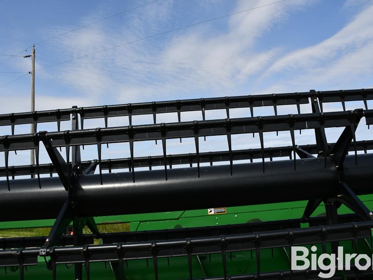 2017-john-deere-635f-image-18