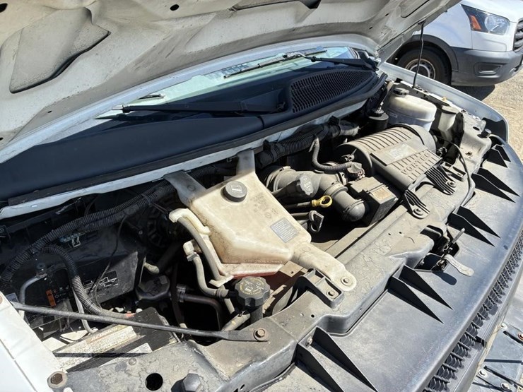 2014-chevrolet-express-3500-image-8