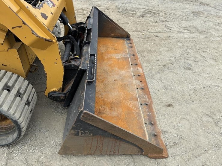 2019-caterpillar-259d3-image-6