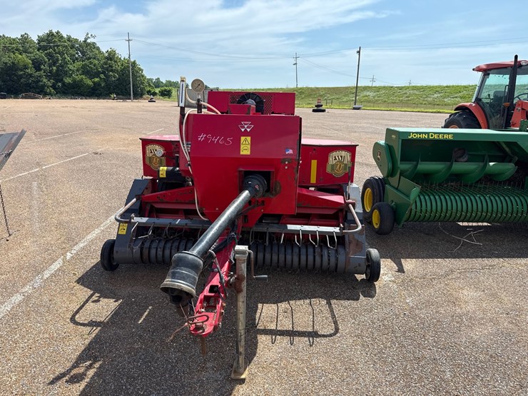 massey-ferguson-1840-image-2