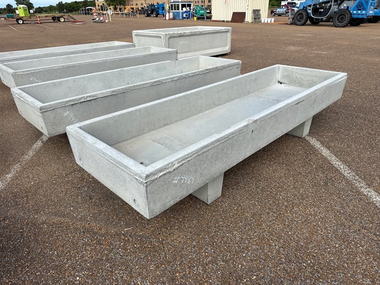 #9489-•-3x10-concrete-feed-trough-image-3