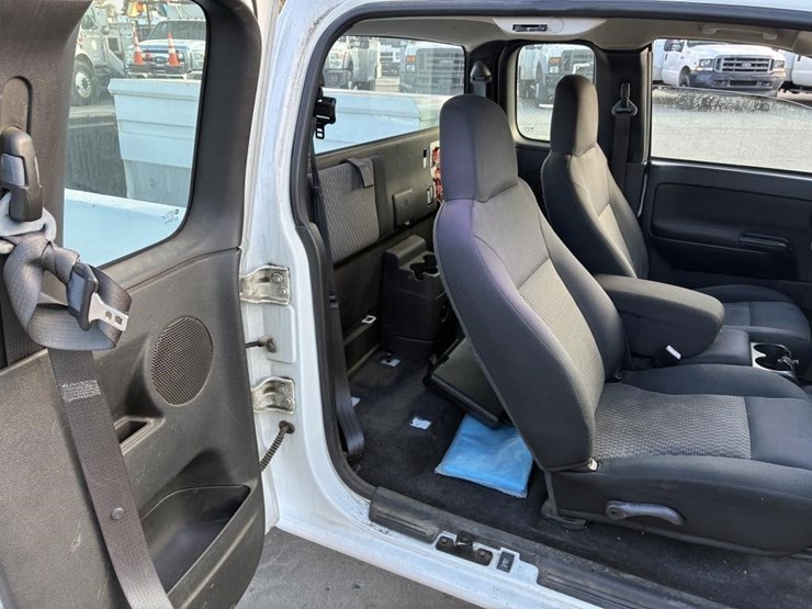 2009-chevrolet-colorado-image-11