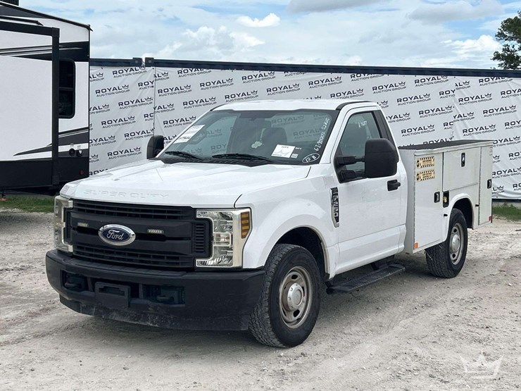 2019-ford-f250-image-1