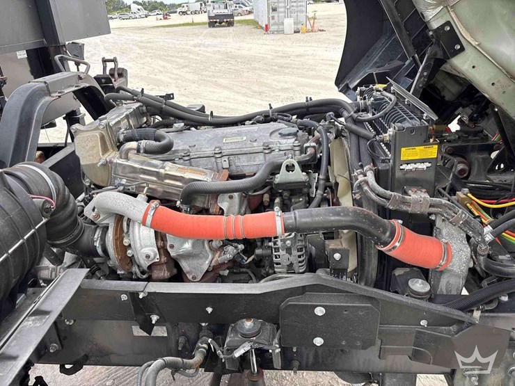 2019-isuzu-ftr-image-26