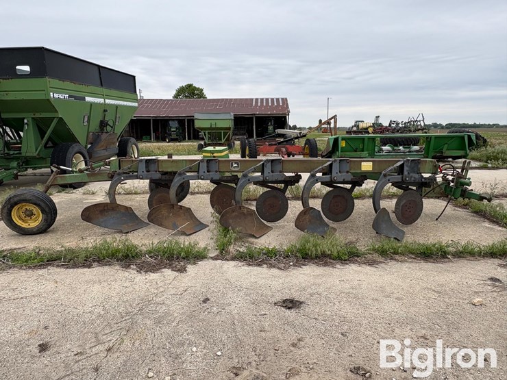 john-deere-2700-image-4