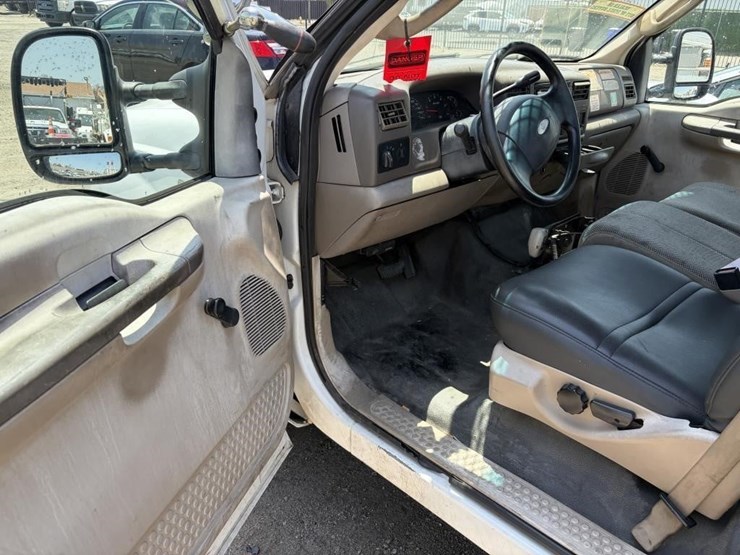 2004-ford-f250-image-11