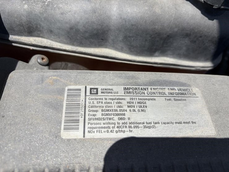 2011-chevrolet-2500hd-image-8