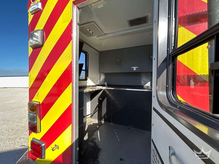 1997-centennial-body-35ft.-fire-rescue-mobile-command-center-trailer-image-8