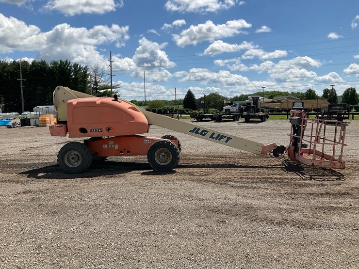 2007-jlg-400s-image-6