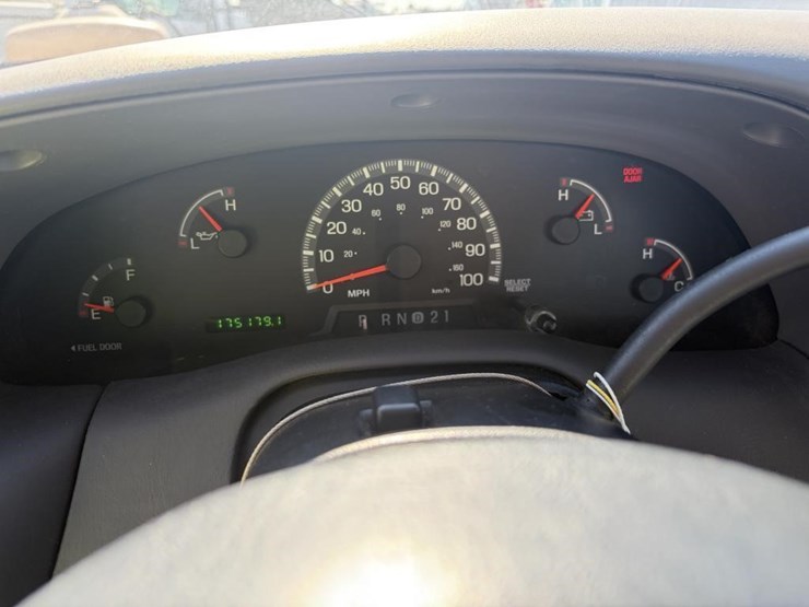 2000-ford-f150-xl-image-17