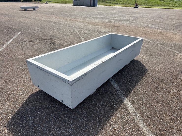 #9470-•-3x10-contrete-water-trough-image-3