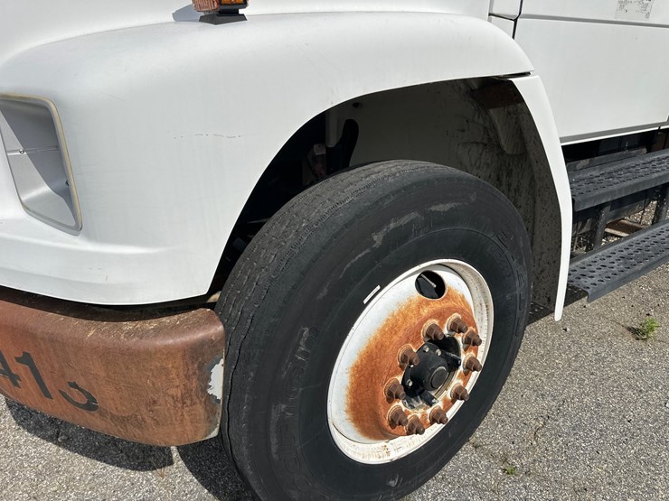 #13-•-2003-freightliner-fl-80-dumptruck-image-24