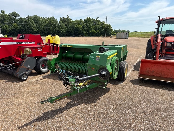 john-deere-348-image-2